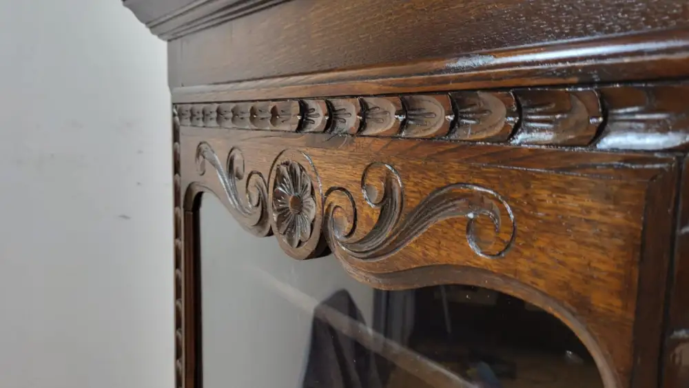 Vitrine  Antik Bretonisch ca. 19 Jh. 14