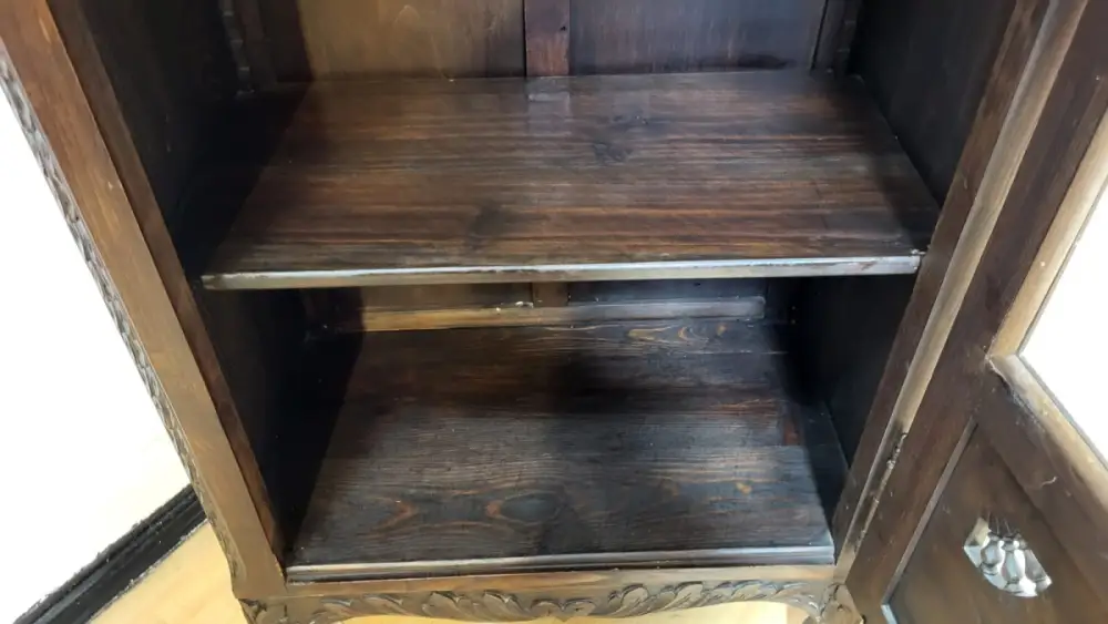 Vitrine  Antik Bretonisch ca. 19 Jh. 6