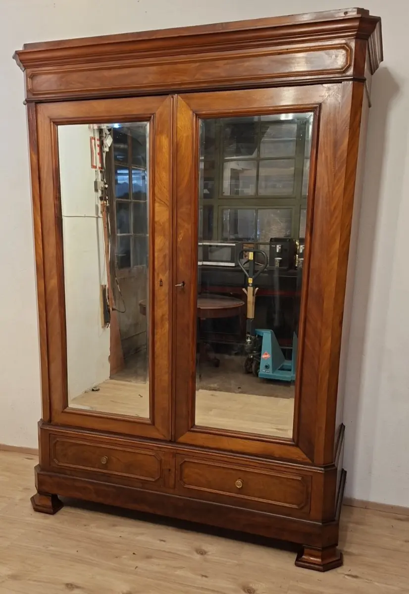 Kleiderschrank Schlafzimmerschrank Wäscheschrank  Antik ca. 19 Jh.