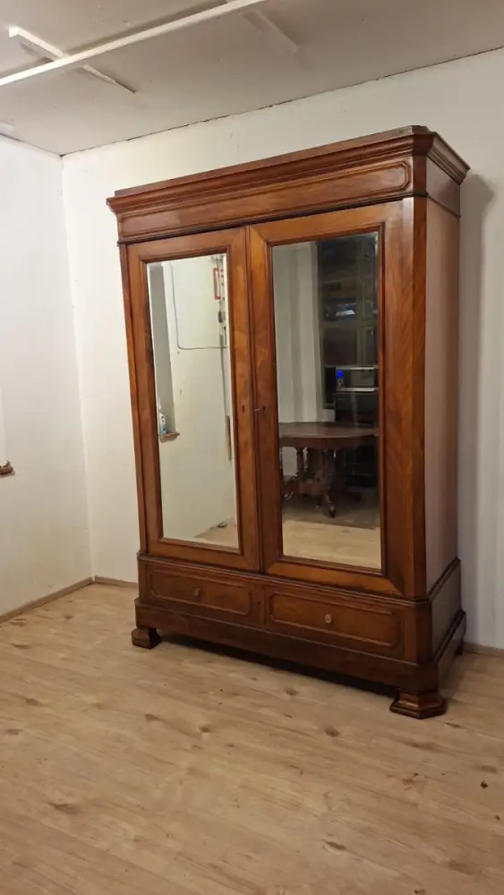 Kleiderschrank Schlafzimmerschrank Wäscheschrank  Antik ca. 19 Jh. 1