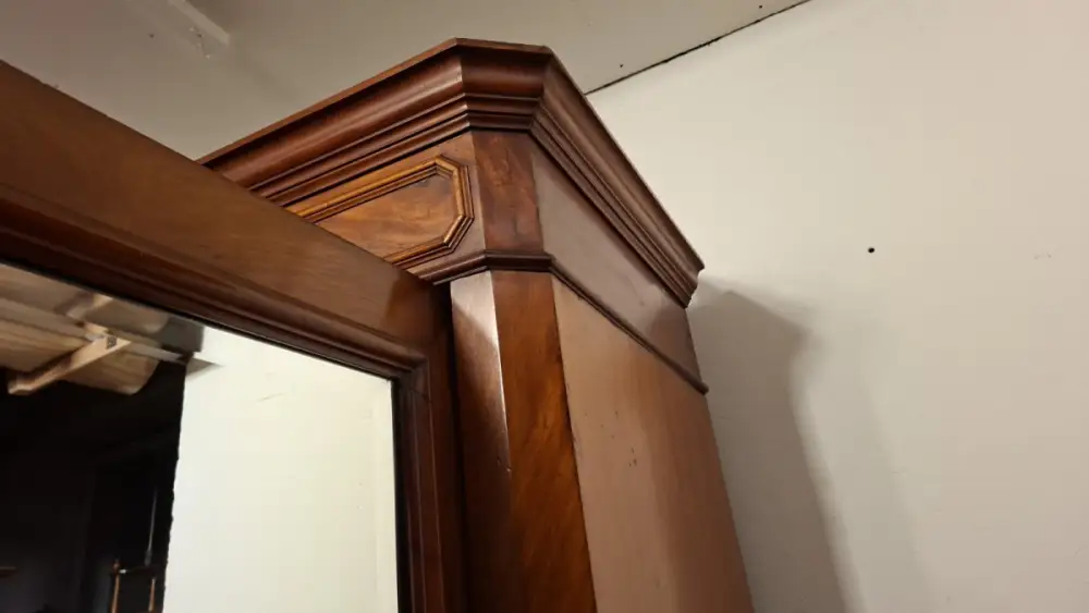 Kleiderschrank Schlafzimmerschrank Wäscheschrank  Antik ca. 19 Jh. 18