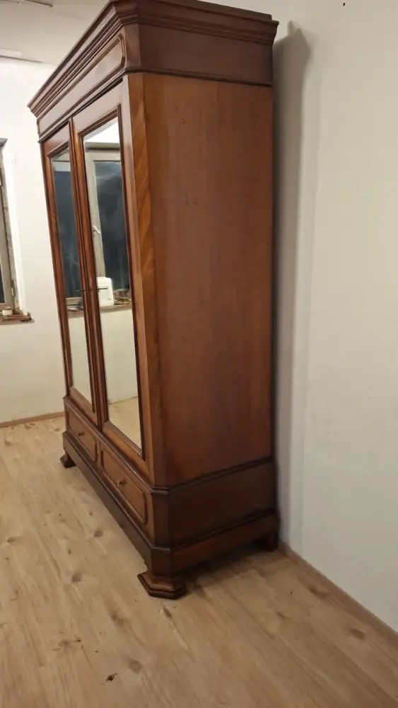 Kleiderschrank Schlafzimmerschrank Wäscheschrank  Antik ca. 19 Jh. 7