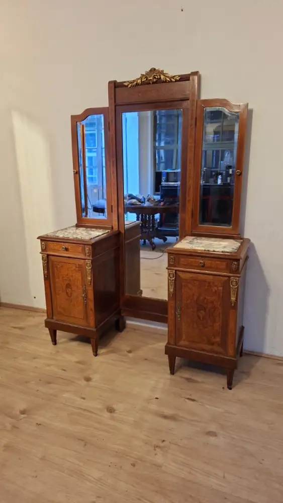 Antik  Spiegelkommode Louis Seize  Stil. ca. 1900  Jh. 1