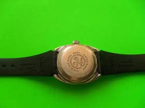 VINTAGE UHR MORTIMA SUPER 28  TAUCHERUHR. 1970s.