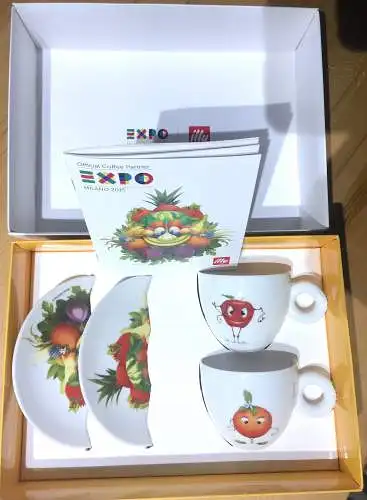 4 x ILLY Art Collection 2015 Expo Milan Maskotchen Cappuccino Tassen mit Untertassen 