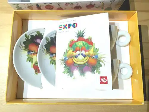 4 x ILLY Art Collection 2015 Expo Milan Maskotchen Cappuccino Tassen mit Untertassen 