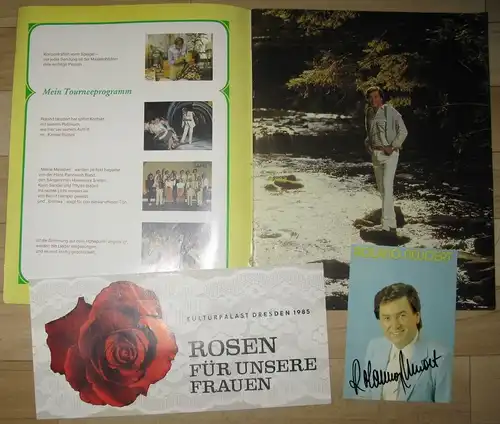 Roland Neudert Set
 Mein Tourneeprogramm + Programm "Rosen für unsere Frauen" + Autogrammkarte. 