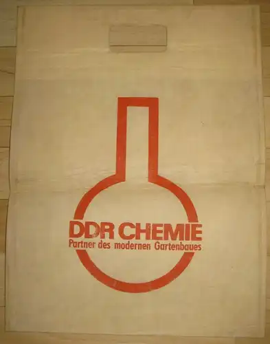 DDR Chemie - Partner des modernen Gartenbaues. 