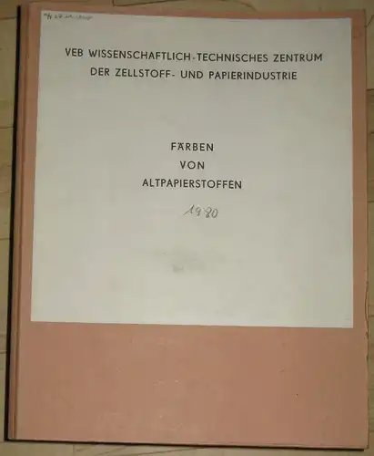 Färben von Altpapierstoffen. 