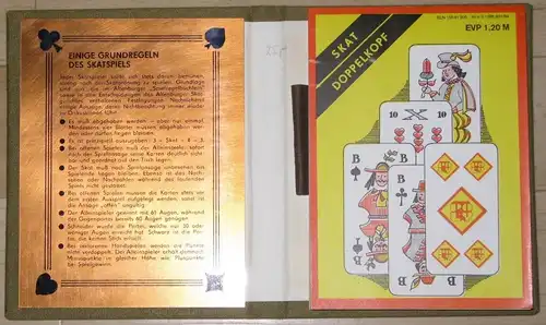 RFT Skat / Doppelkopf-Ergebnisblock in Mappe mit Regeln. 