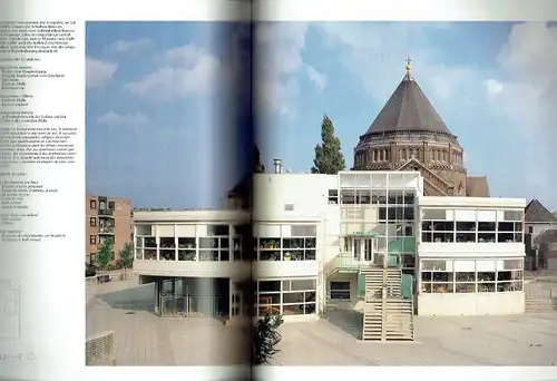 Wolfgang Jean Stock: Bauen in Beton
 Zeitschrift für Architektur - Internationale Beispiele für zeitgemässes Bauen in Beton
 Ausgabe 1988 und Ausgabe 1990/91. 