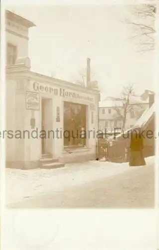 Ladengeschäft Fassade von Georg Horn, Mechaniker
 Ansichtskarte / Postkarte, Motiv aus Sachsen, benutzt Bretnig 1910 (Datum nicht lesbar, nur noch Jahreszahl 10 und 2N, also 2.. 