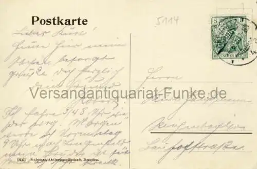 Chemnitz - 3-Ansichten-Karte (Carolastrasse / Theaterstrasse mit Denkmal / Saxonia-Brunnen)
 Ansichtskarte / Postkarte, Motiv aus Sachsen, Verlagsnummer 9441, benutzt 4.6.1908 Chemnitz, Jugendstil-Ornamente / Briefmarke mit Firmenlochung "AAGD" (Automat A