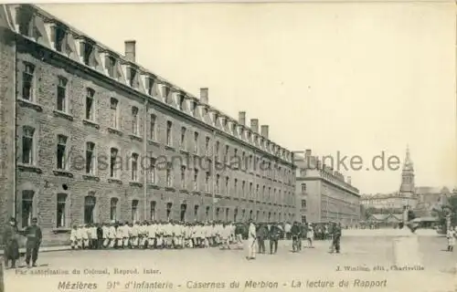 Mézières - 91e d'Infanterie - Casernes du Merbion - La lecture du Rapport
 Ansichtskarte / Postkarte, Motiv aus Charleville-Mézières - Ardennes / Frankreich, unbenutzt. 