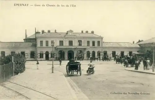 Épernay - Gare du Chemin de fer, de l'Est
 Ansichtskarte / Postkarte, Motiv aus Champagne / Frankreich, unbenutzt. 