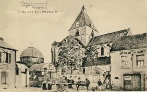 Guignicourt   Marktplatz, Kirche und Bürgermeisteramt (Salle de la Maririe)
 Ansichtskarte / Postkarte, Motiv aus Aisne / Picardy / Frankreich, Verlagsnummer 18120, unbenutzt, aber.. 
