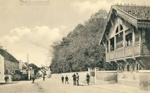 Guignicourt
 Ansichtskarte / Postkarte, Motiv aus Aisne / Picardy / Frankreich, Verlagsnummer 15 18136, unbenutzt, aber beschrieben und datiert 30.8.1915 (Feldpost), Name der Ortschaft privat.. 