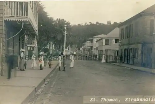 St. Thomas, Straßenbild
 Ansichtskarte / Postkarte, Motiv aus Kleine Antillen / US-Virgin Islands / Amerikanische Jungferninseln / Karibik, unbenutzt, Foto in Postkartengröße, aber rückseitig gänzlich...