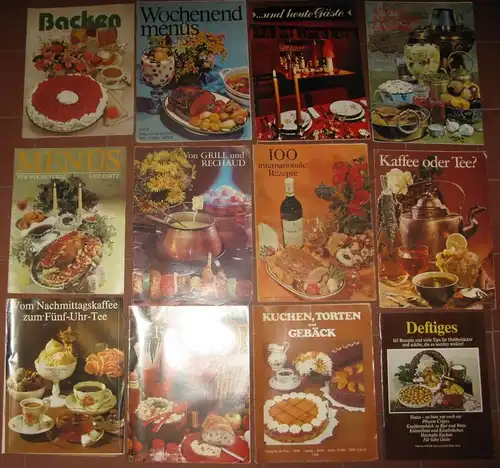 Konvolut von 19 Zeitschriften der DDR über Essen, Backen und Kochen. 