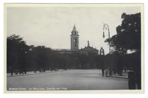 [Echtfotokarte schwarz/weiß] Buenos Aires. La Recoleta. Capilla del Pilar. 