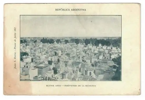 [Echtfotokarte schwarz/weiß] REPÚBLICA ARGENTINA. BUENOS AIRES. CEMENTERIO DE LA RECOLETA. 