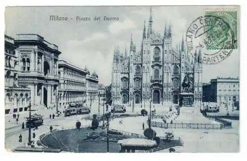 [Echtfotokarte schwarz/weiß] Milano. Piazza del Duomo. 