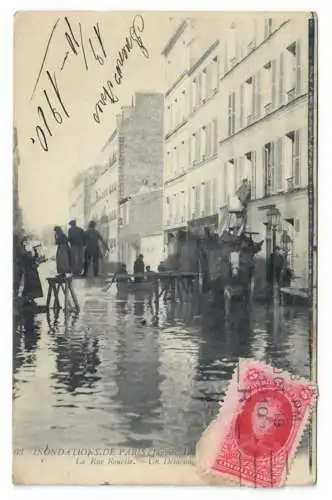 [Ansichtskarte] INONDATIONS DE PARIS (Janvier 1910). La Rue Rouelle. Un Déménagement. 