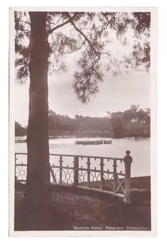 ARGENTINA. Buenos Aires. Palermo. Crepúsculo.