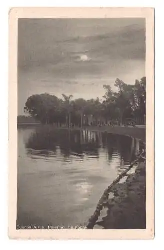 ARGENTINA. Buenos Aires. Palermo. De noche.