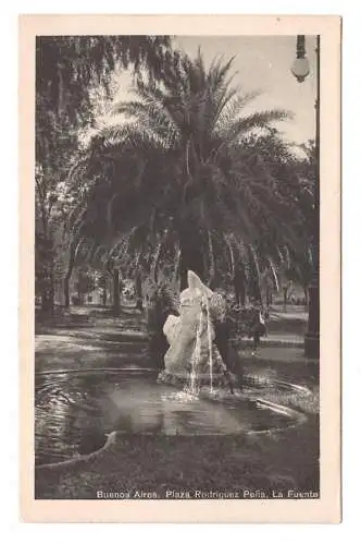 ARGENTINA. Buenos Aires. Plaza Rodríguez Peña. La Fuente.