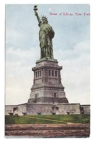 USA. New York. Statue of Liberty.