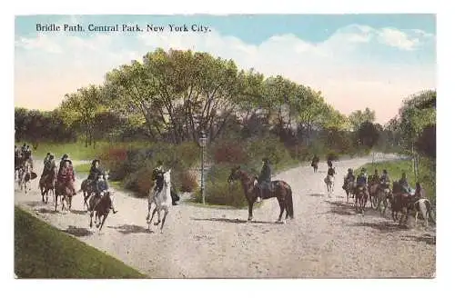 USA. New York City. Central Park. Bridle Path.