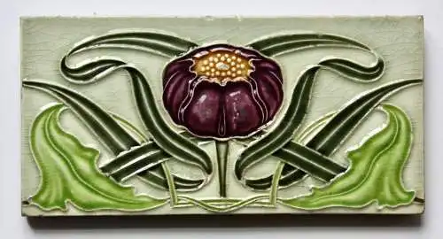 Jugendstil Halbfliese, Fliese für eine Bordüre, floraler Dekor, NSTG, um 1900