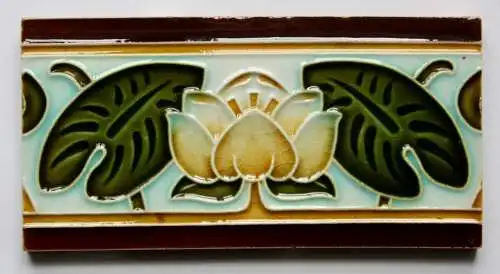 Seerose, Jugendstil Halbfliese, Art Nouveau Fliese, Entwurf nach Villeroy & Boch