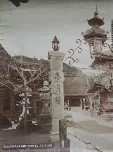 "Mayasan Temple at Kobe", kolorierter  Vintage Albuminabzug, Japan, um 1850-1899