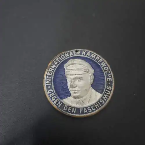 Pappabzeichen Ernst Thälmann  Internationale Kampfwoche 