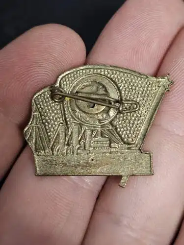 Abzeichen Lenin Kampf über dem Schiff Aurora 