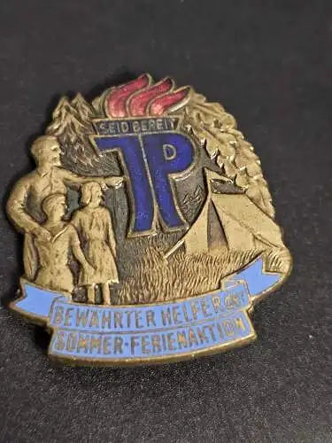 Abzeichen Junge Pioniere bewährter Helfer Sommerferienaktion 