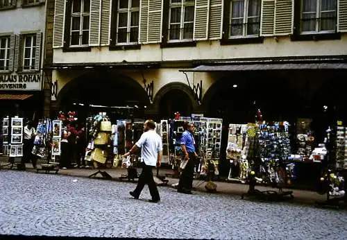 Orig 35mm DIA Slide  Strassbourg Strassenszene  1981 B12/48