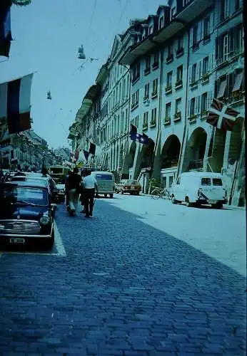 Orig 35mm DIA Slide Bern Strassenszene   1981 B12/117