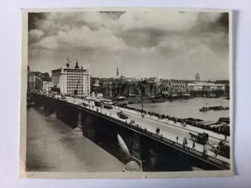 Vintage Foto London  Bridge, old cars, horse carriage  c1940