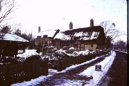 Vintage Dia Film Slide 35mm Anne Hathaway's Cottage '70s B5/L51