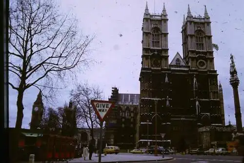 Vintage Dia Film Slide 35mm Westminster Abbey Street Scene '70s B5/L55