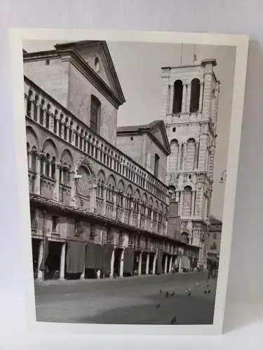 Vintage Foto B&W Ferrara Strassenszene 1976 12x9cm