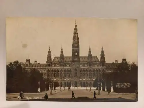 AK Postcard CPA Wien, Rathaus  c1930