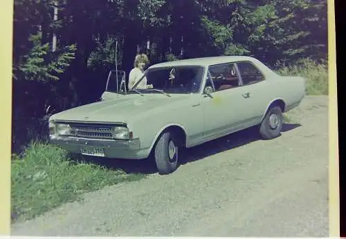 Vintage Negativ Foto Opel Rekord  mit züricher Kennzeichen 10/K2/108