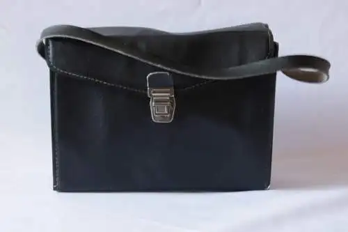 Vintage russisches Blutdruckmessgerät mit Tasche