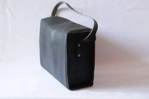 Vintage russisches Blutdruckmessgerät mit Tasche
