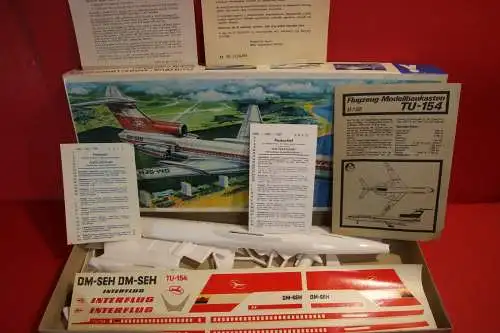 VEB Plasticart TUPOLEV TU-154 INTERFLUG 1:100 Made in GDR 9360 Zschopau