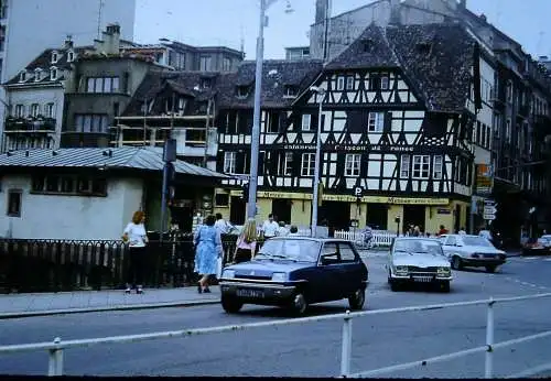 Orig 35mm DIA Slide  Strassbourg  Strassenszene  1981 B12/43
